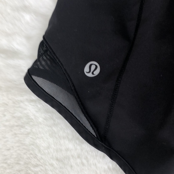 Lululemon black running shorts size 4 - Picture 5 of 5